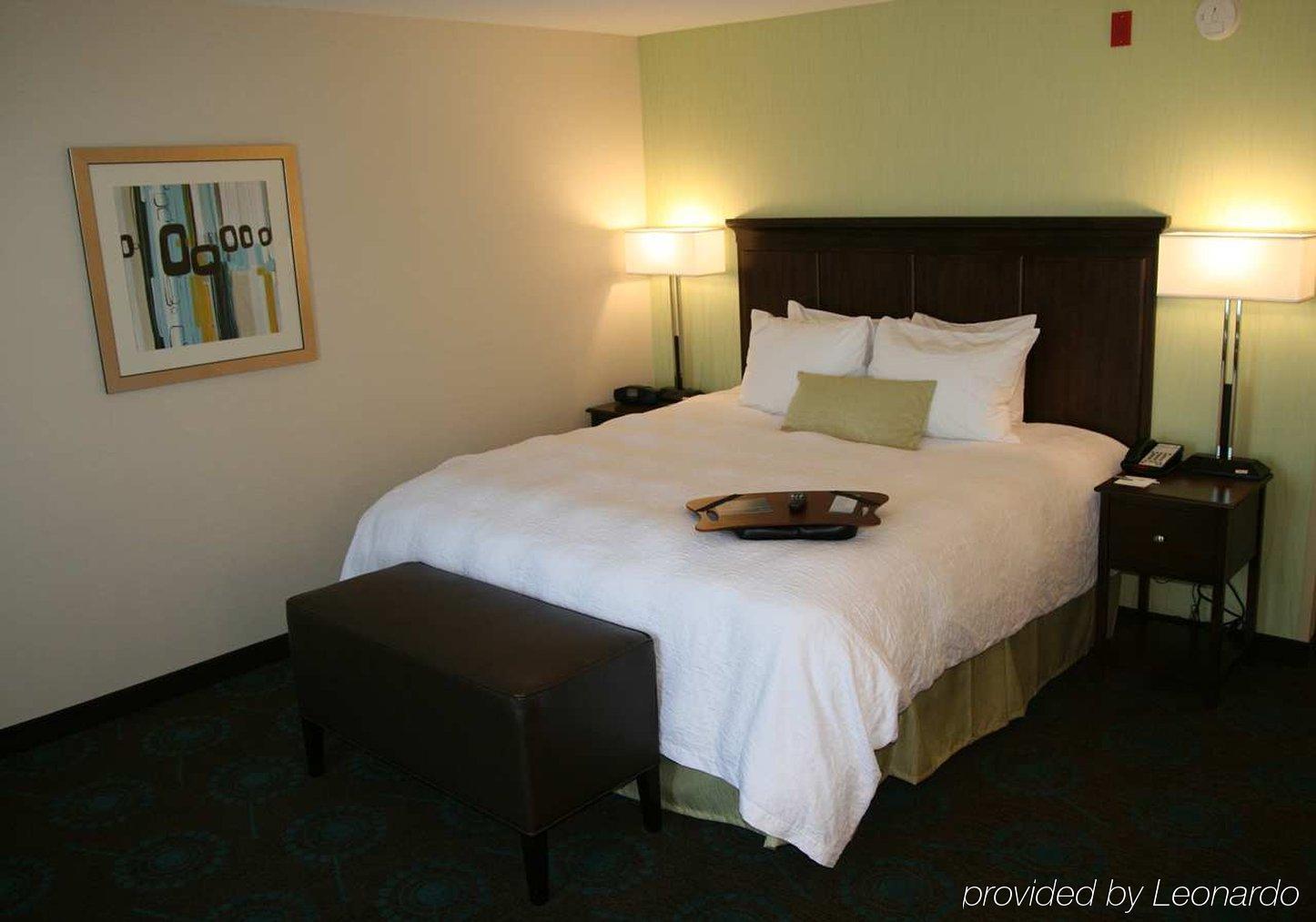 Hampton Inn & Suites Suisun City Waterfront Room photo